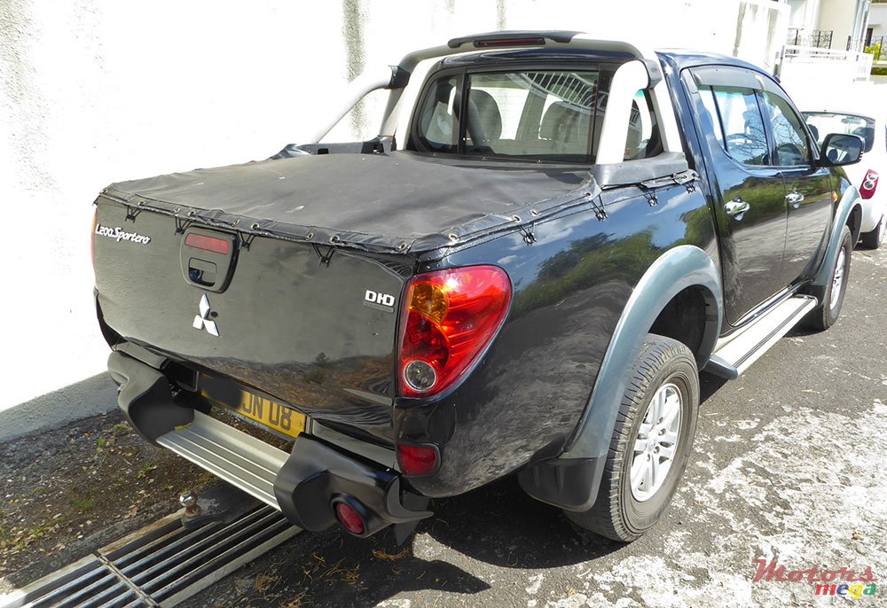 2008' Mitsubishi L 200 Sportero 2.5 Turbo photo #3