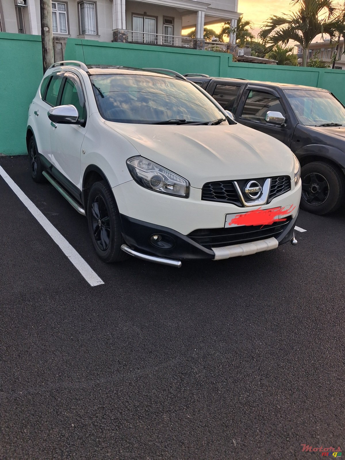 2014' Nissan Qashqai+2 photo #1