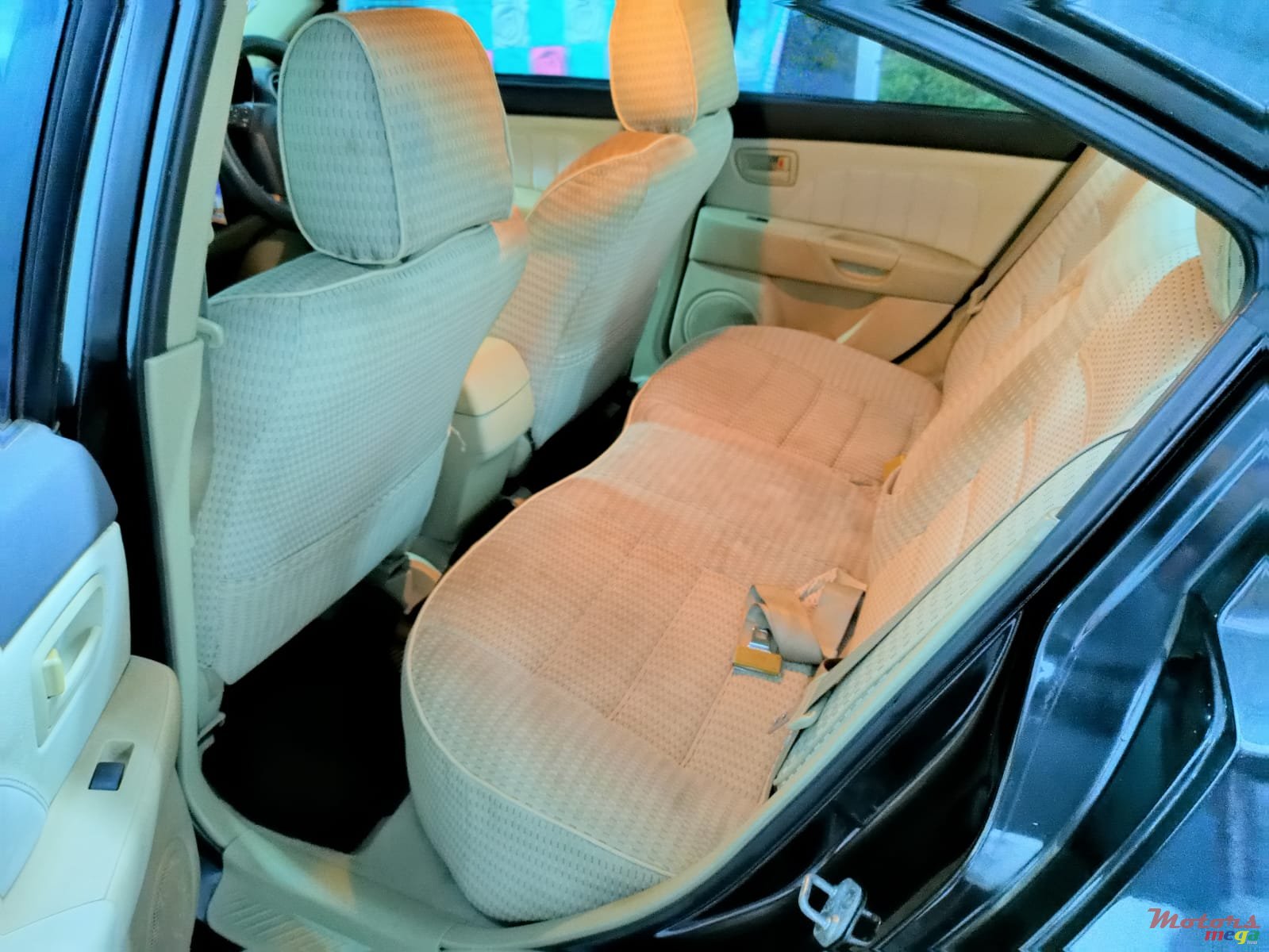 2004' Mazda 3 photo #7