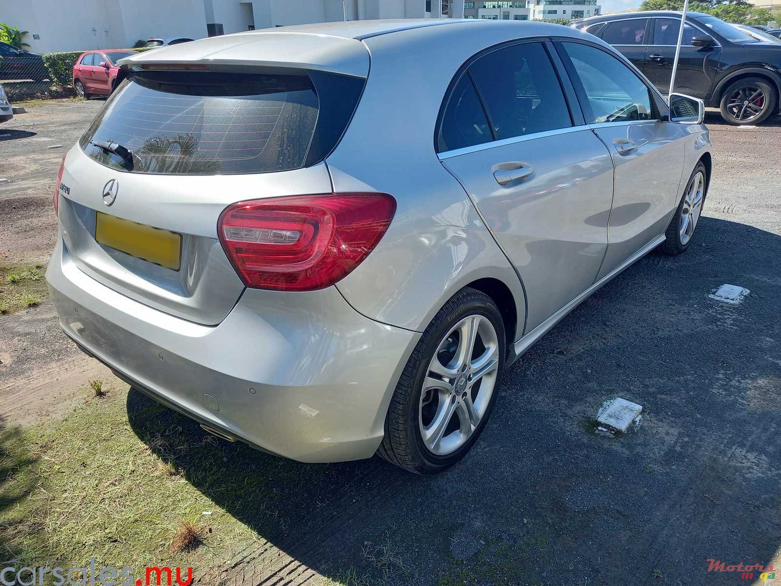 2014' Mercedes-Benz A 180 Style photo #4