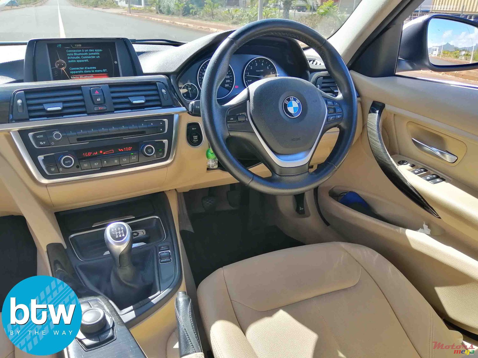 2015' BMW 3 Series 316i Luxury photo #6