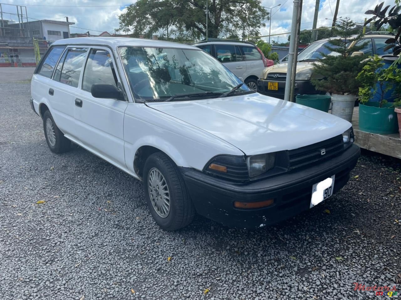 1990' Toyota Corolla photo #2