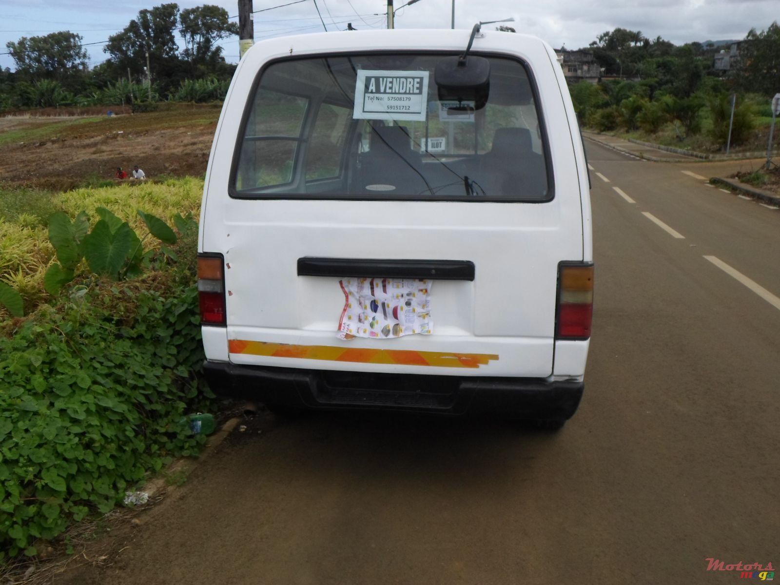 1999' Nissan Urvan E 24 photo #3