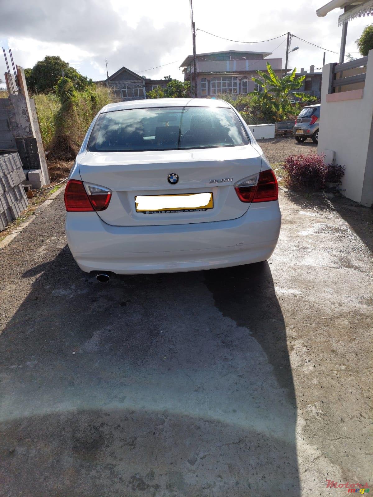 2007' BMW 320 photo #2