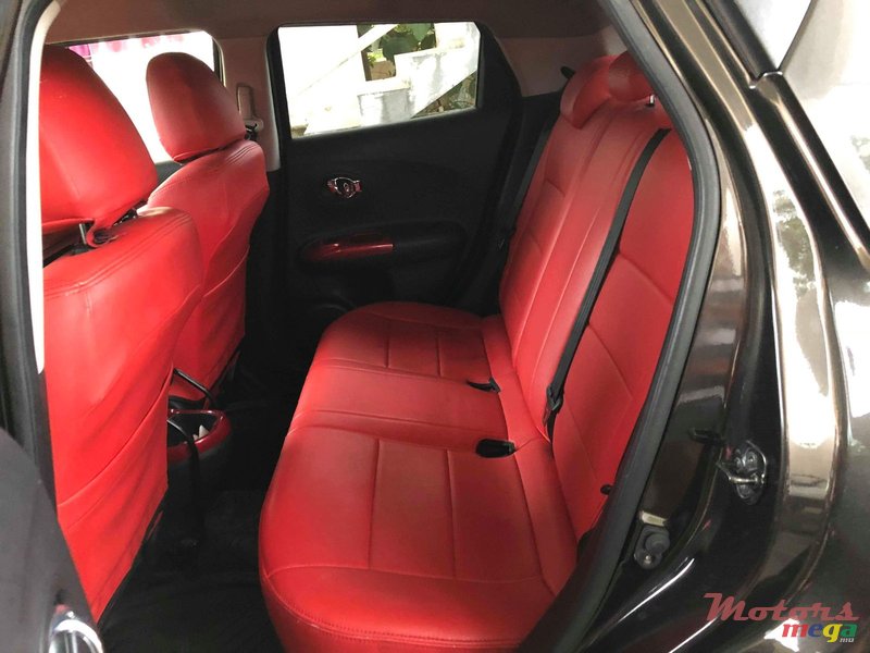 2012' Nissan Juke Red Leather seat photo #5