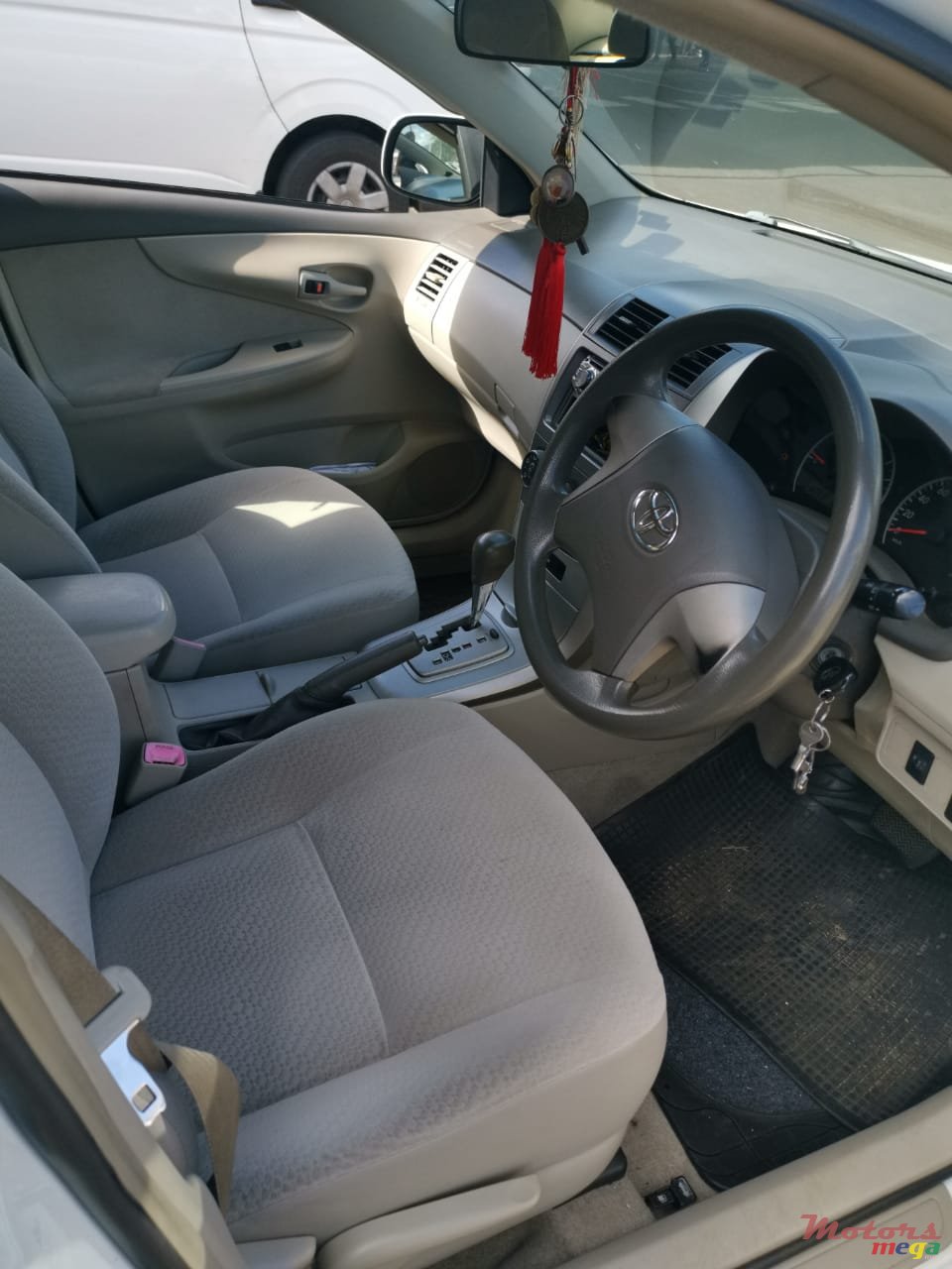 2011' Toyota Axio photo #2