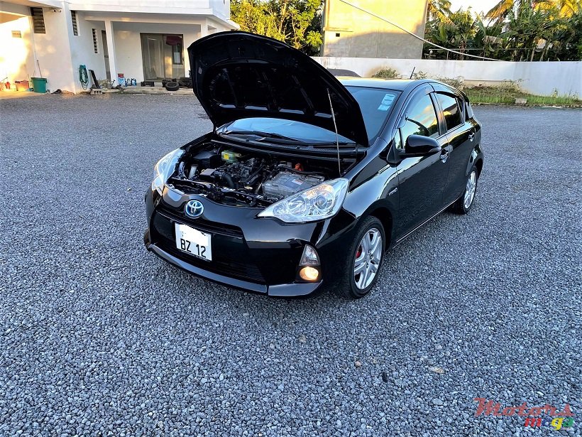 2012' Toyota Aqua Auto 1.5L JAPAN photo #7