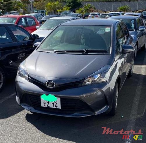 2014' Toyota Vitz photo #1