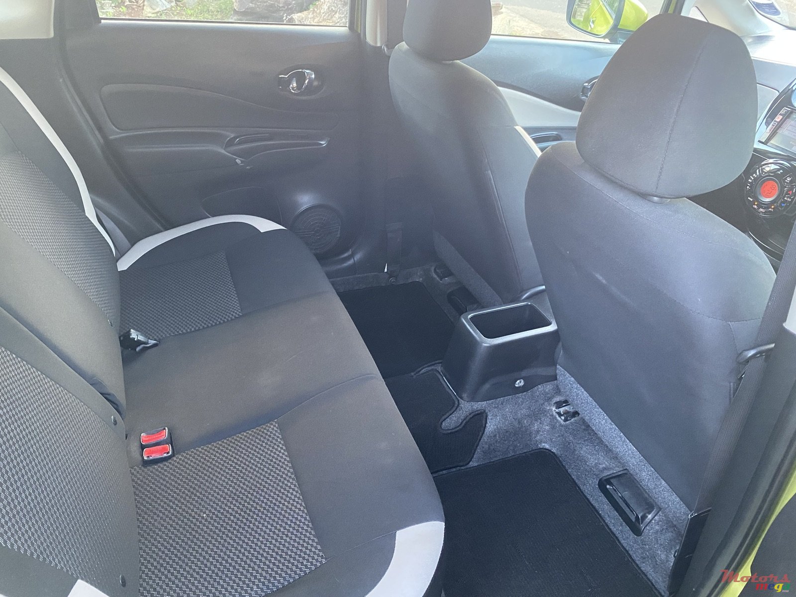 2017' Nissan Note E-Power photo #5