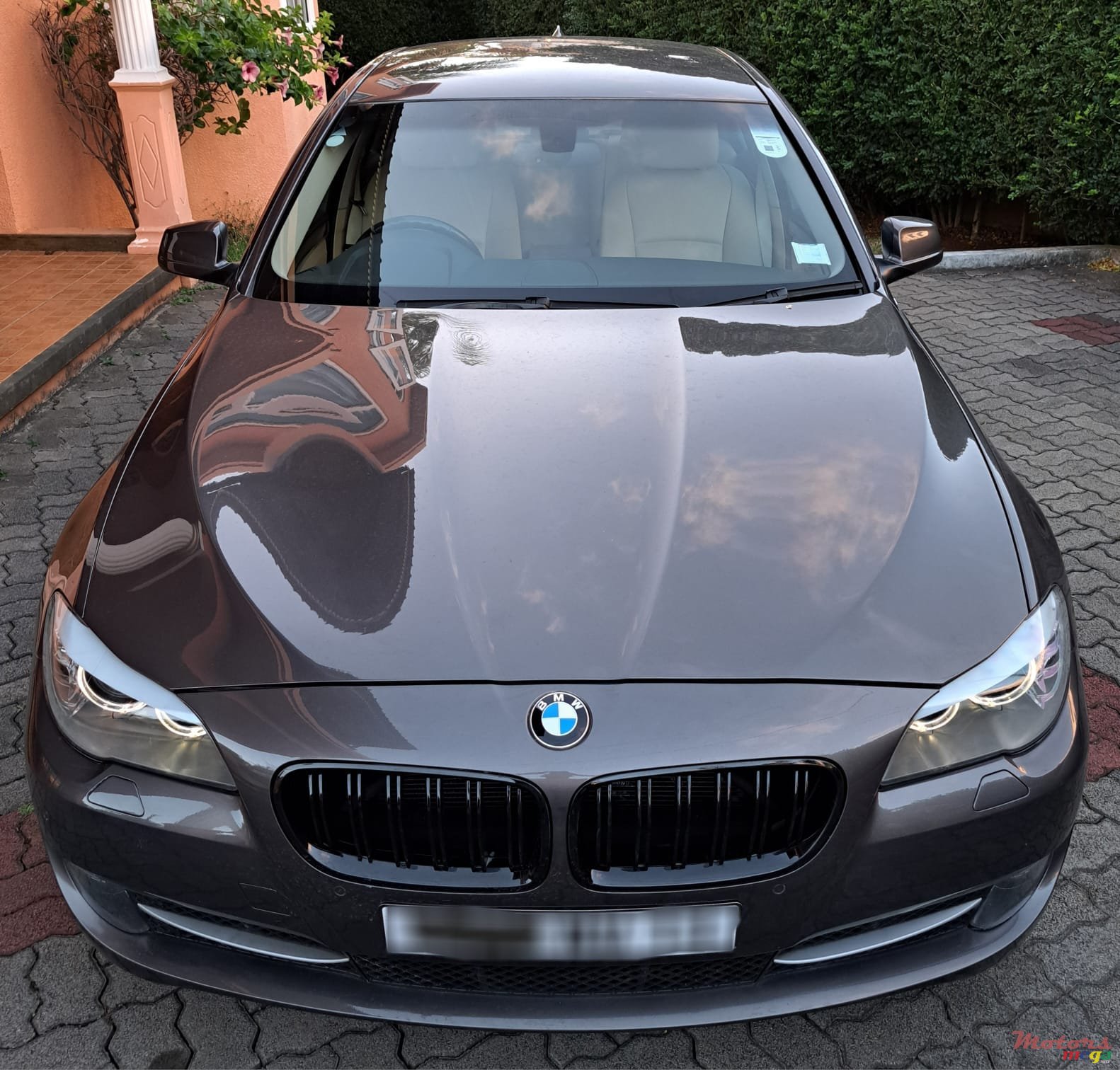 2013' BMW 520 photo #5