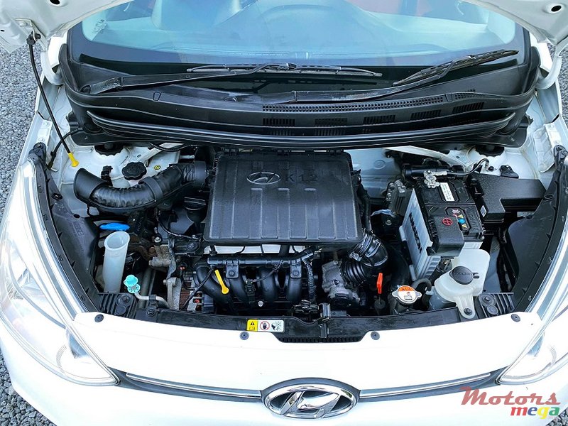 2014' Hyundai Grand i10 Automatic photo #5