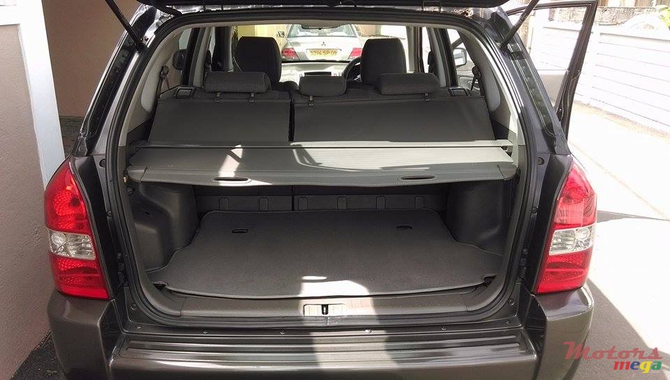 2007' Hyundai Tucson photo #6