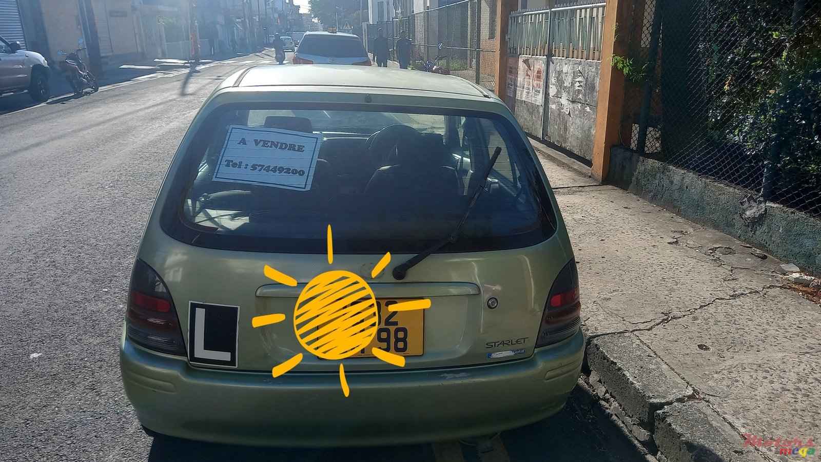 1998' Toyota Starlet photo #1