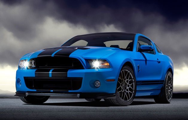 2013 Ford Shelby GT500 Delivers 650 HP and 320 km/h Straight from the Factory