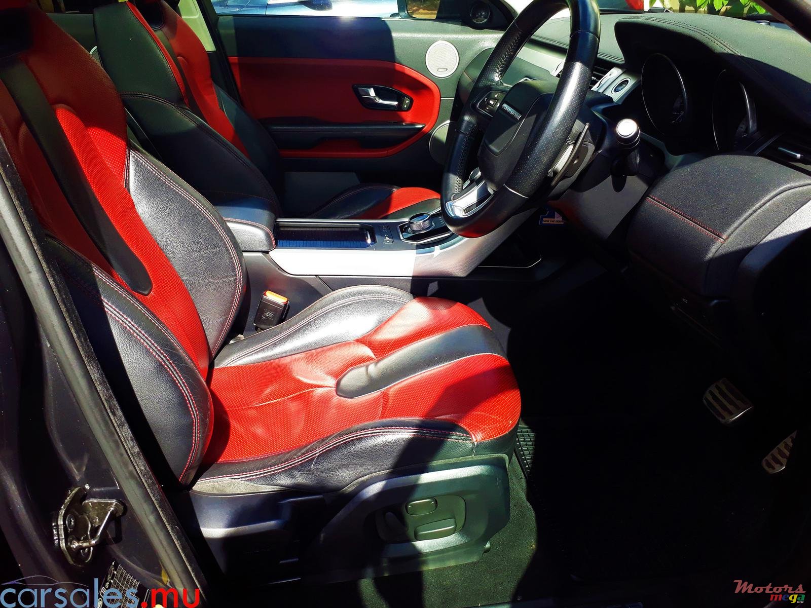 2013' Land Rover Range Rover Evoque Dynamic photo #5