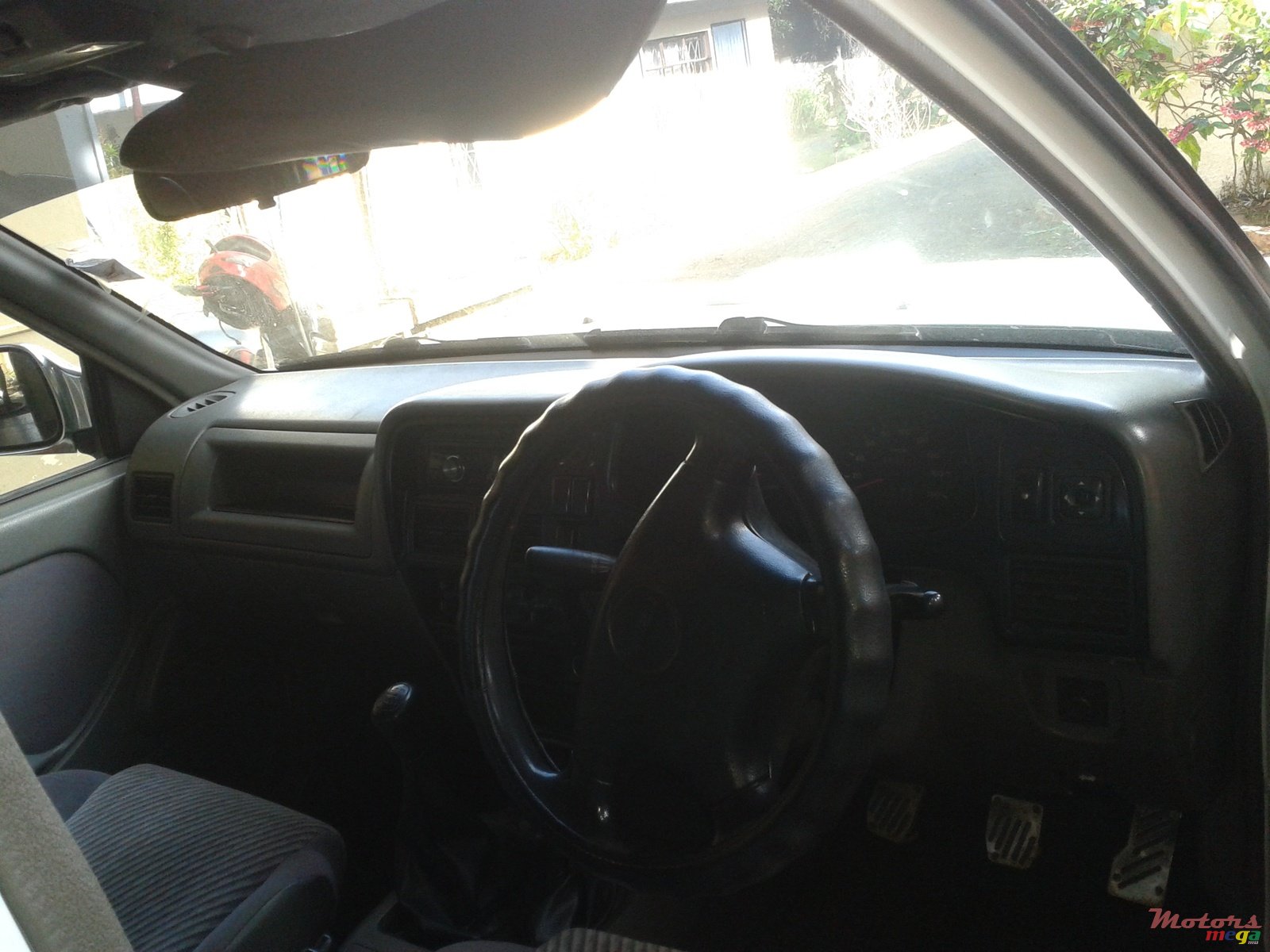 1999' Isuzu photo #2