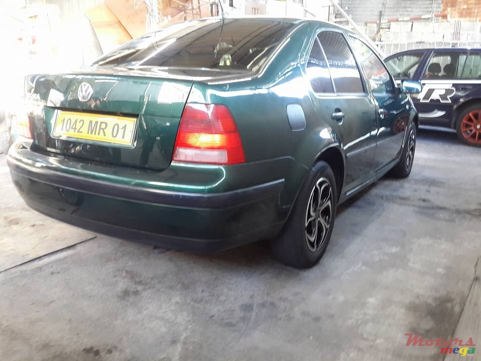 2001' Volkswagen Bora MK4 photo #7