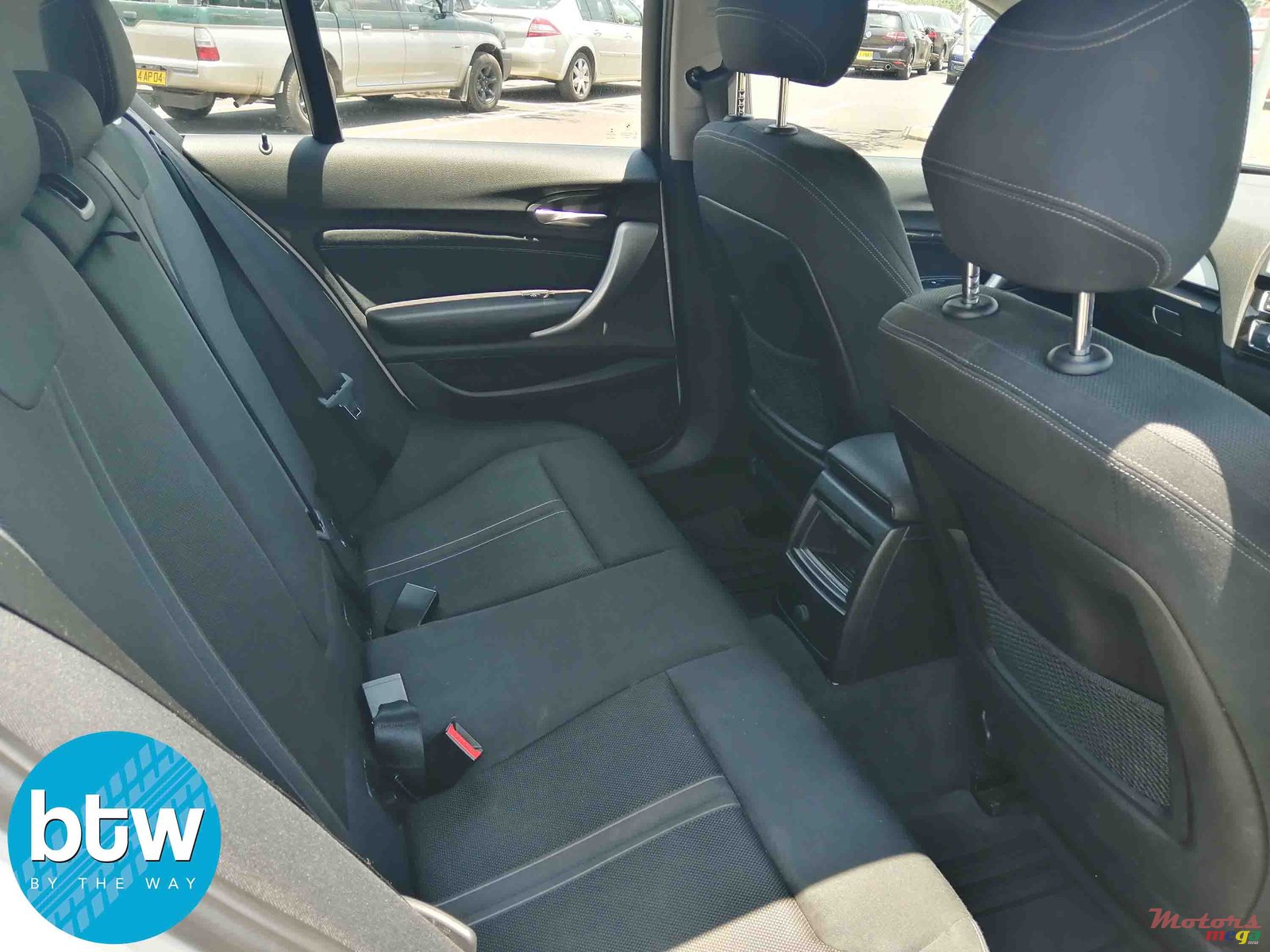 2015' BMW 118 i photo #3