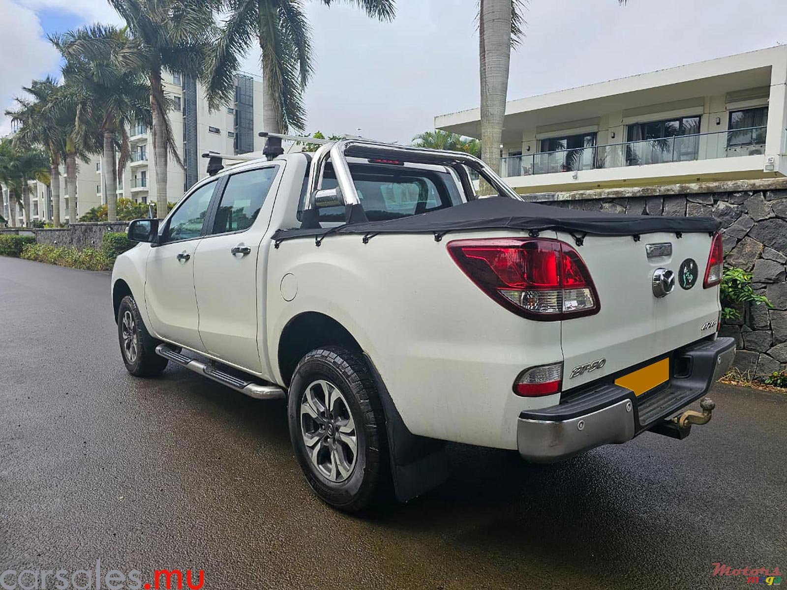 2016' Mazda BT-50 3.2 4x4 photo #3