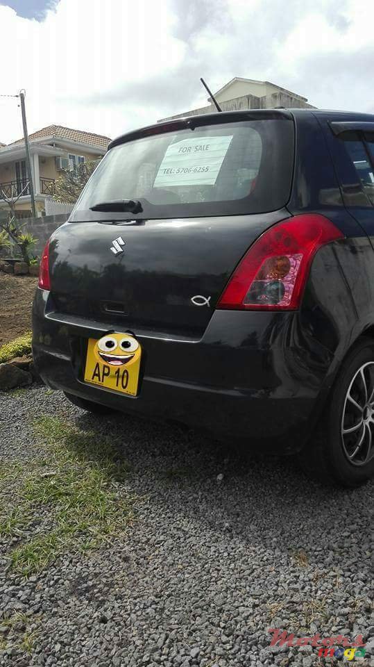 2010' Suzuki Swift photo #4