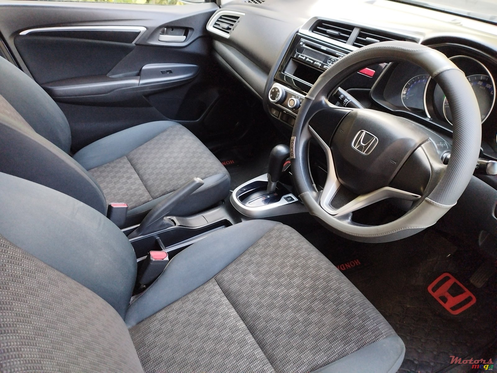 2015' Honda Fit photo #7