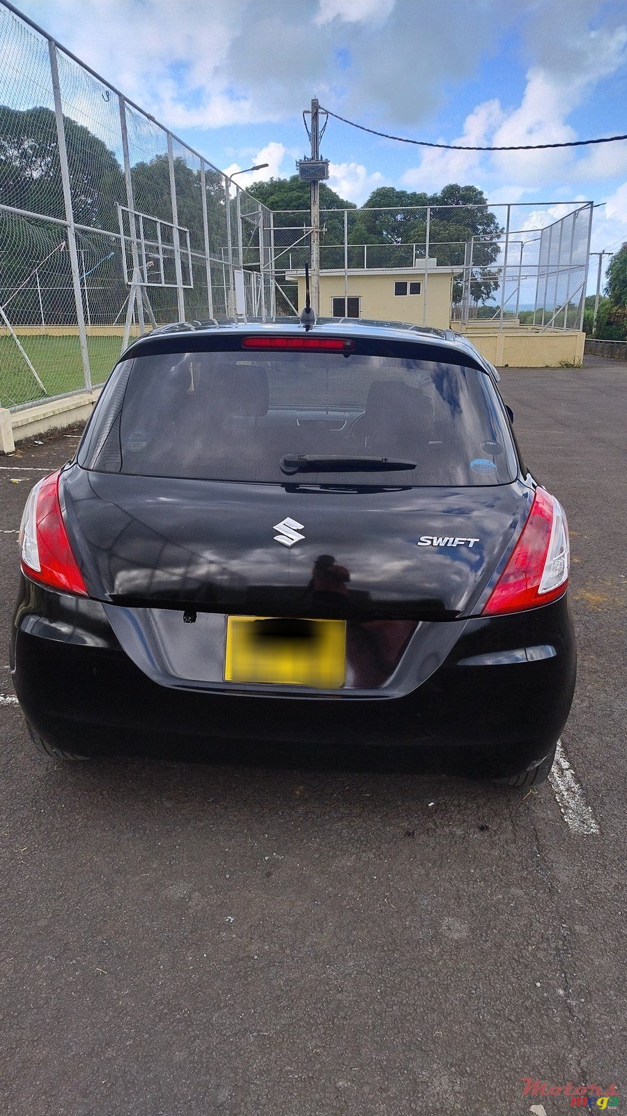 2014' Suzuki Swift photo #1