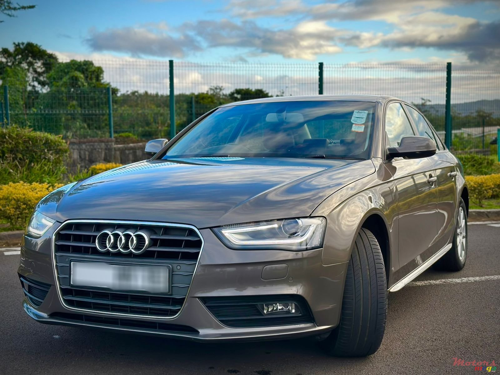 2015' Audi A4 Automatic photo #2