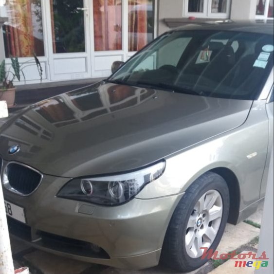 2007' BMW 5 Series ORIGINAL photo #1