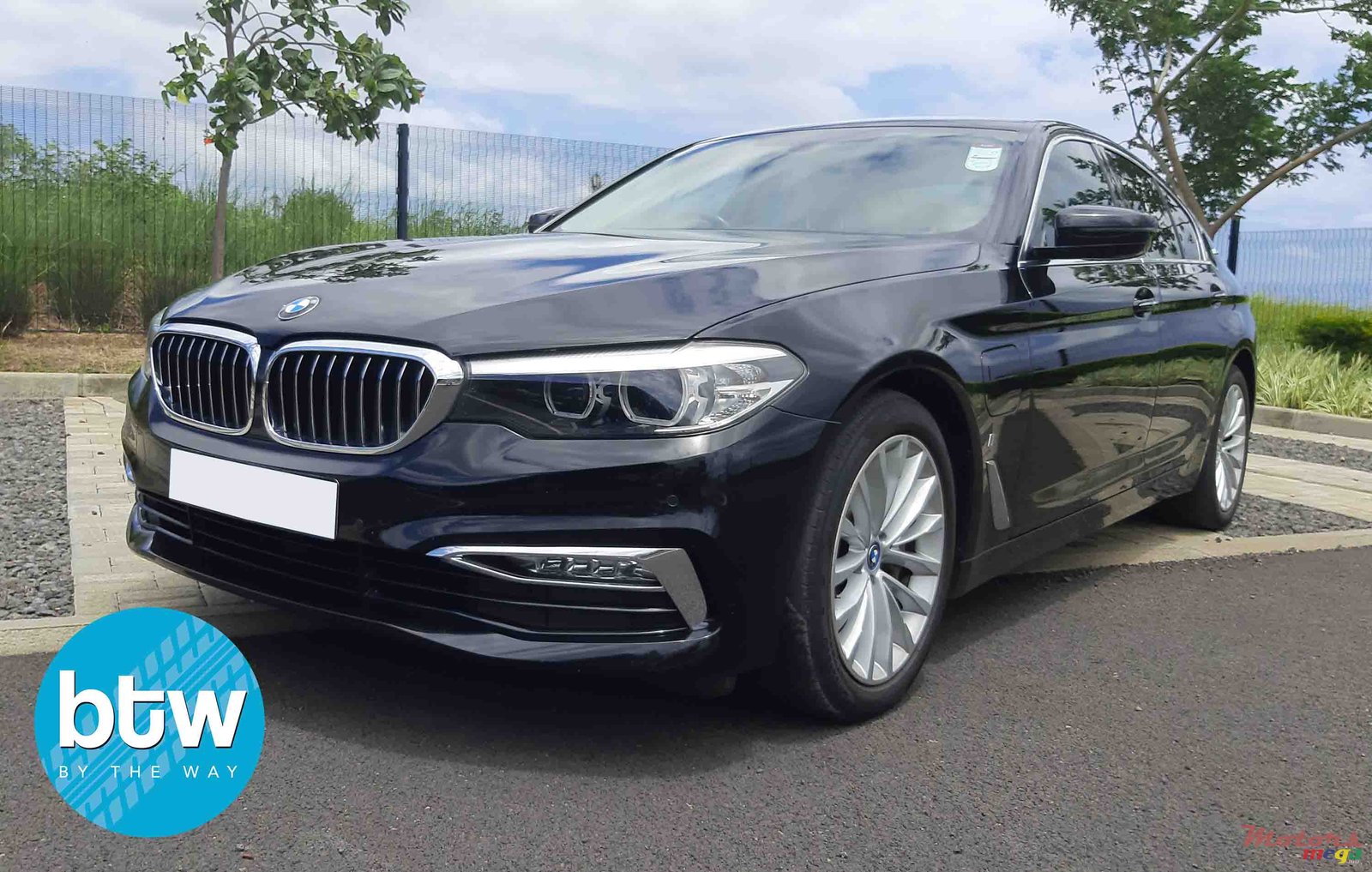 2019' BMW 530 photo #2