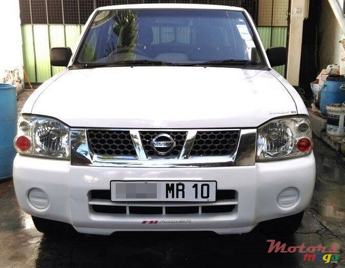 2010' Nissan Navara (54227164) photo #1
