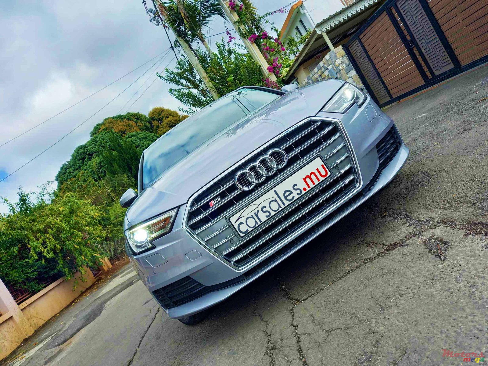 2020' Audi A3 Sportback photo #1