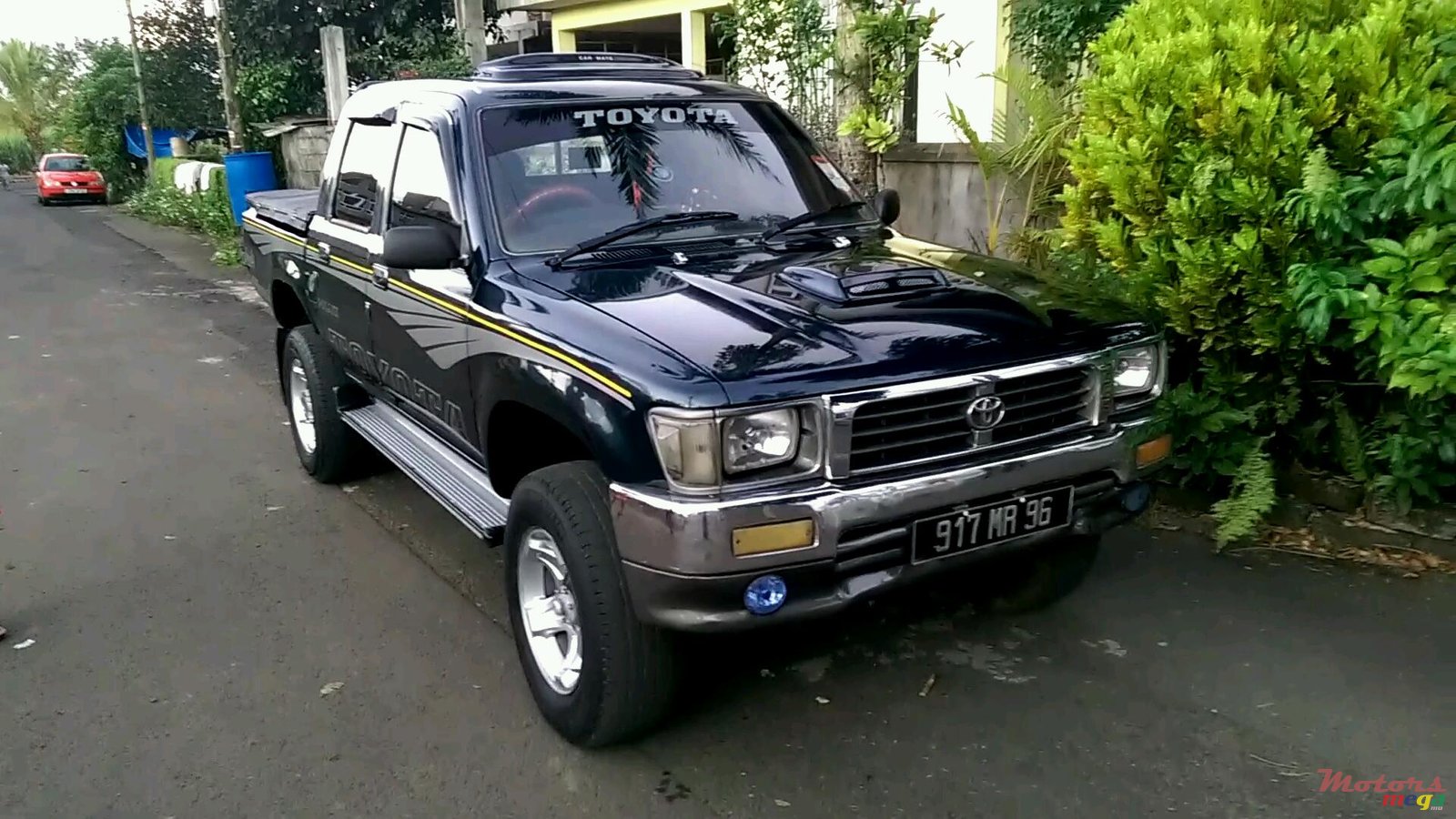 1996' Toyota Hilux 4x4 JAPAN photo #1