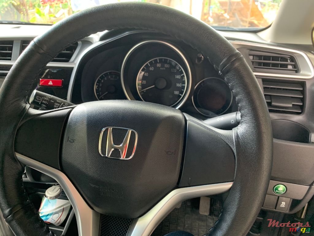 2013' Honda Fit photo #6