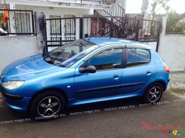 2002' Peugeot 206 photo #1