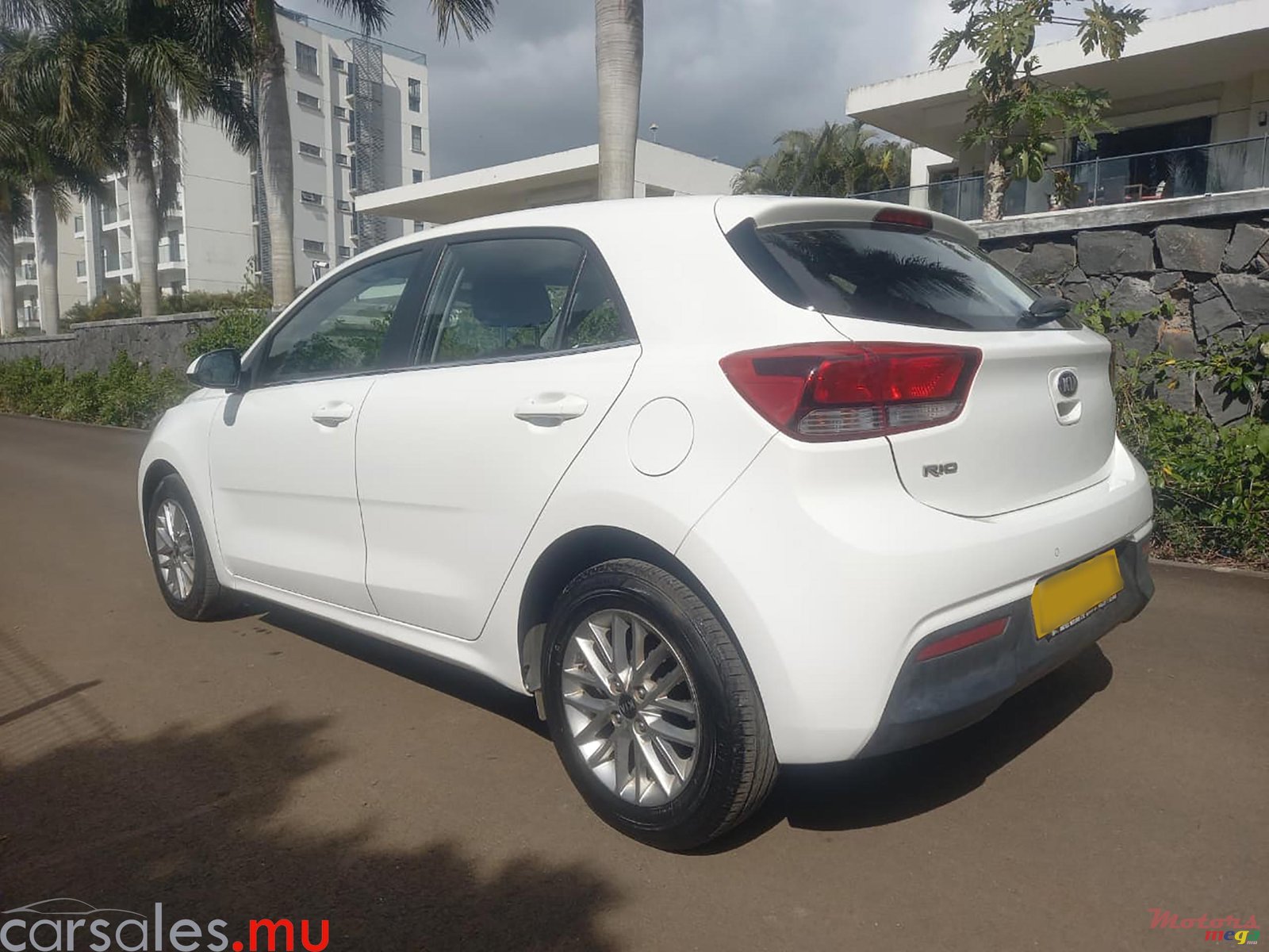 2020' Kia Rio EX 1.4 photo #3