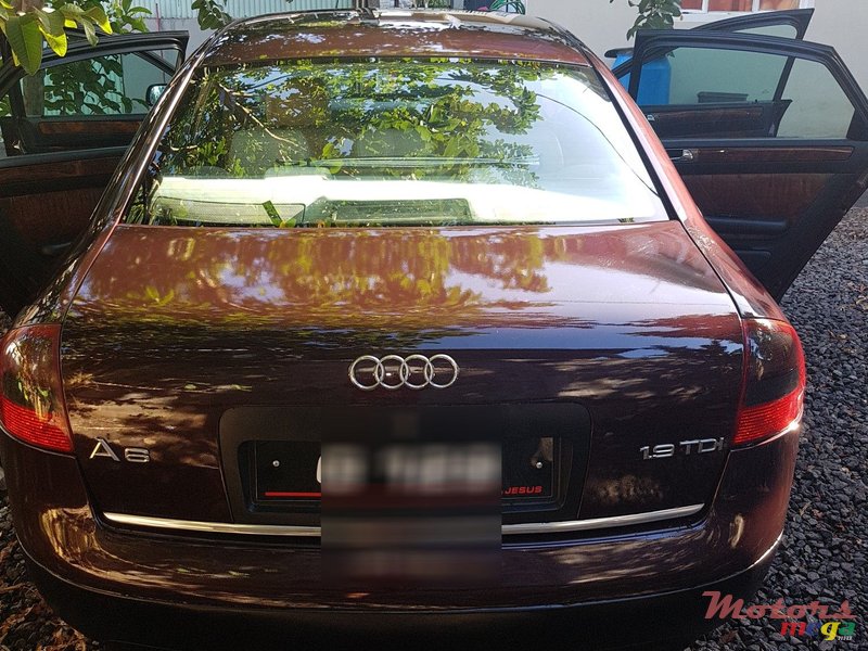 2001' Audi A6 With Private number photo #3