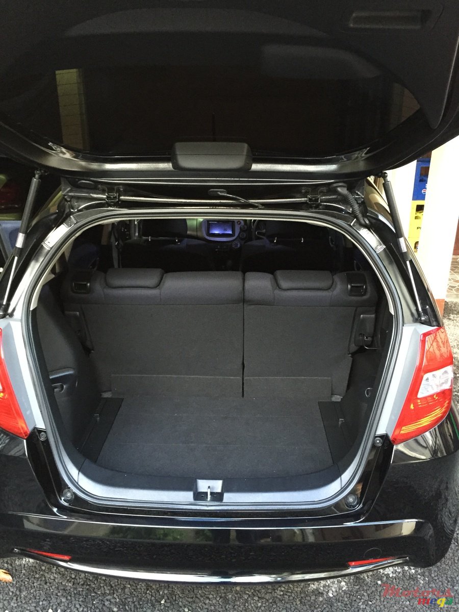 2011' Honda Fit photo #4