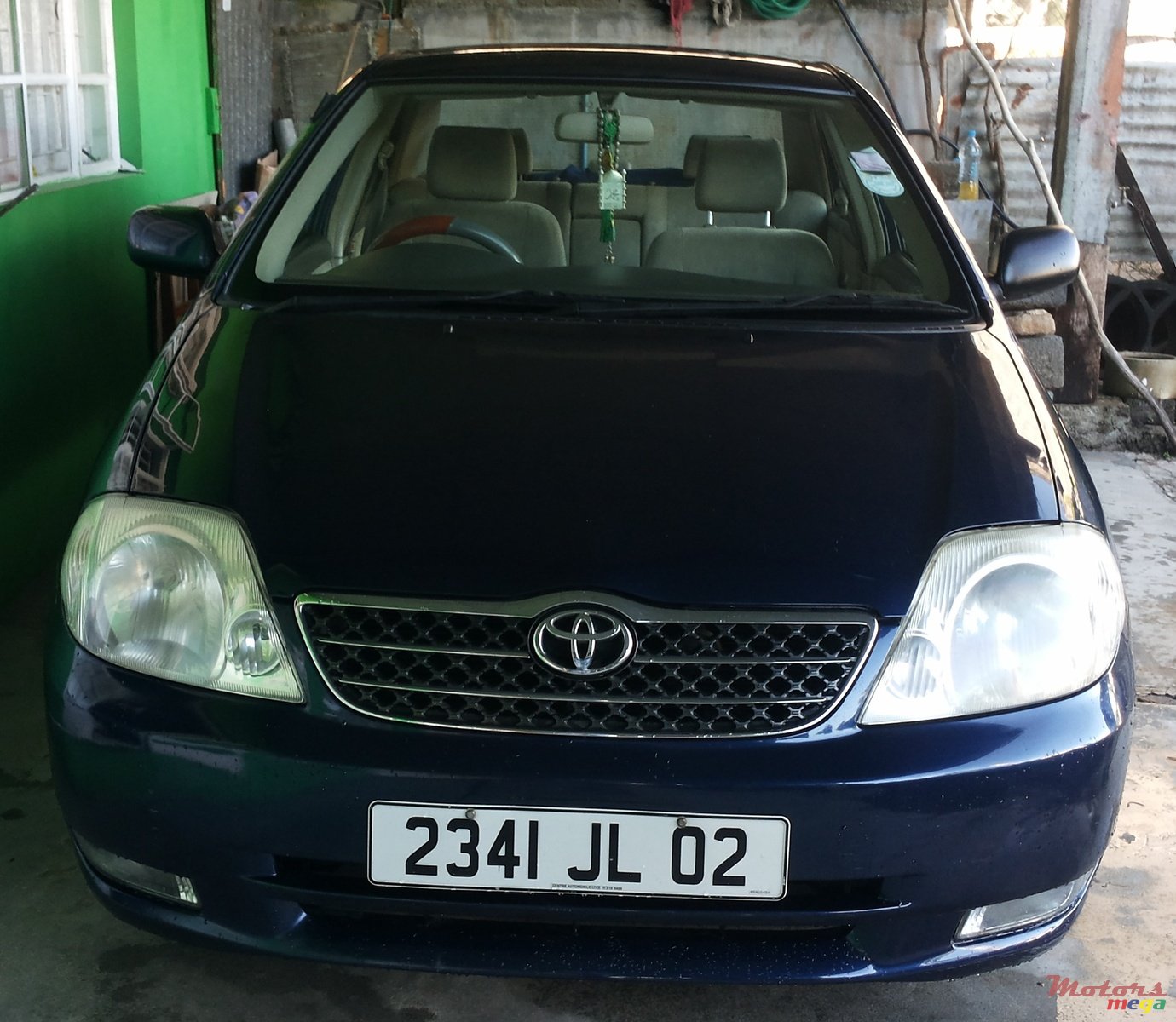 2002' Toyota Corolla NZE photo #1