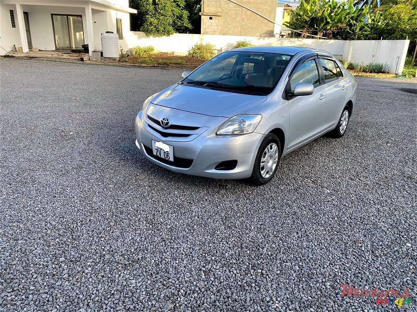 2006' Toyota Belta Auto 1000cc photo #1