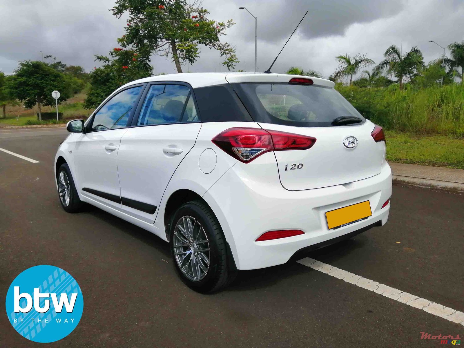 2017' Hyundai i20 photo #3