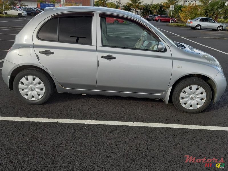 2002' Nissan March photo #2