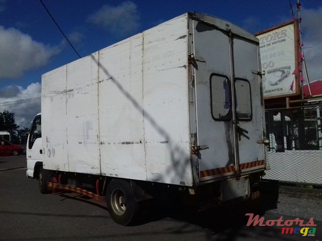 2003' Isuzu elf photo #5