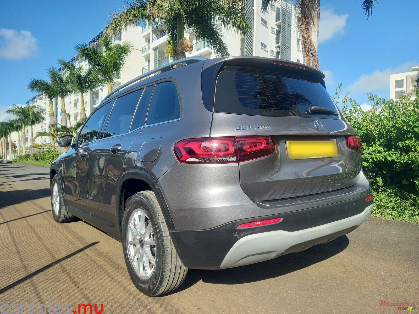 2021' Mercedes-Benz GLB 200 Progressive 1.3 photo #2