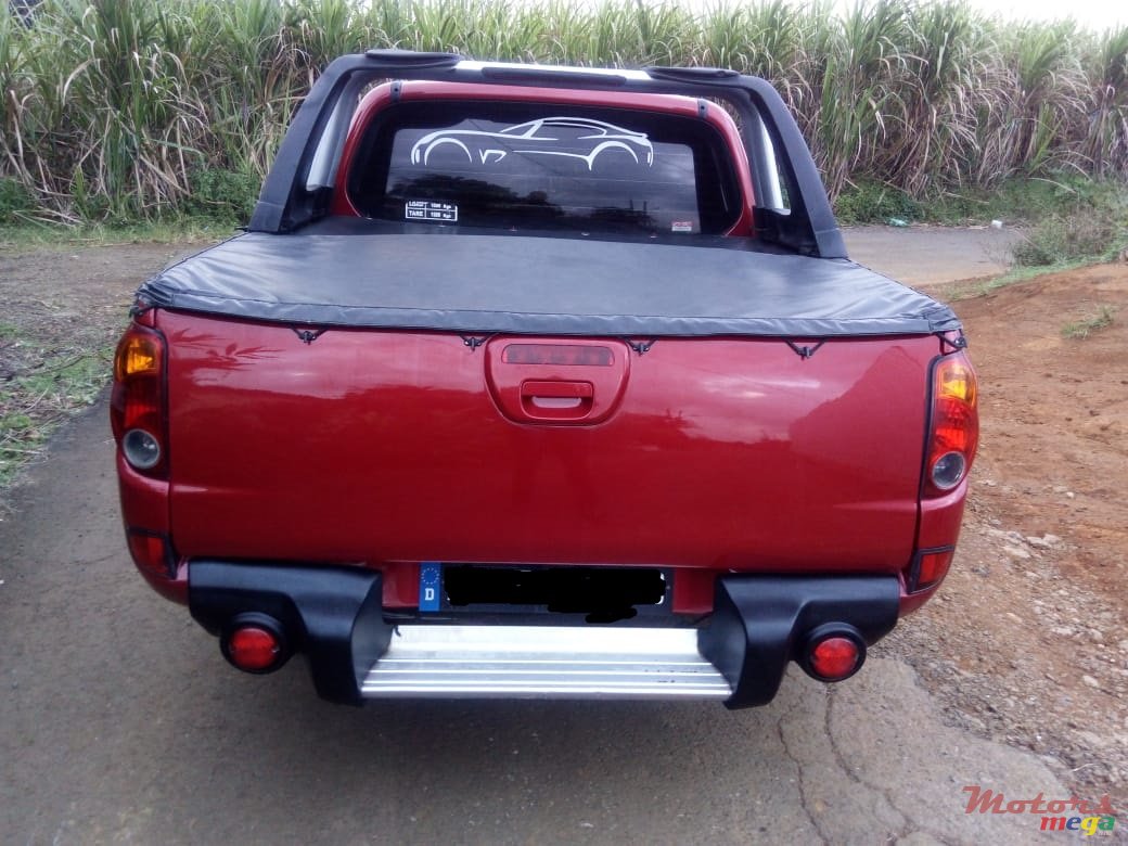 2008' Mitsubishi L 200 photo #5
