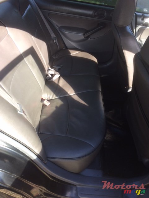 2000' Honda Civic Shuttle photo #4