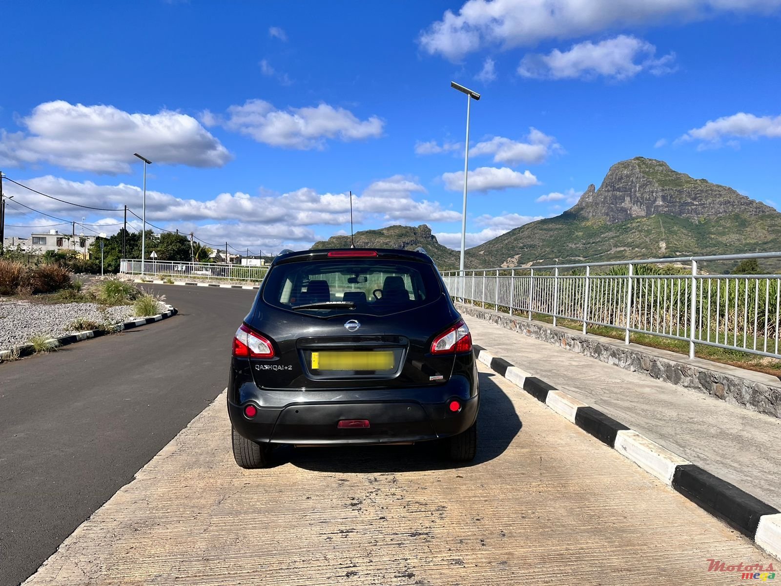 2012' Nissan Qashqai+2 photo #6