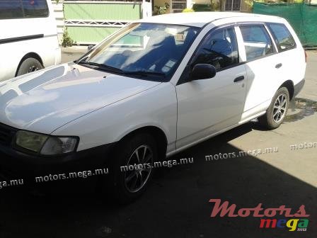 2004' Nissan Sentra photo #3