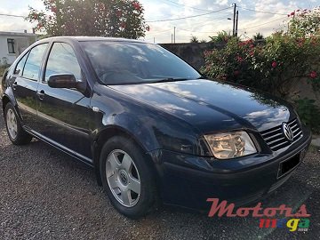 2001' Volkswagen Bora photo #1