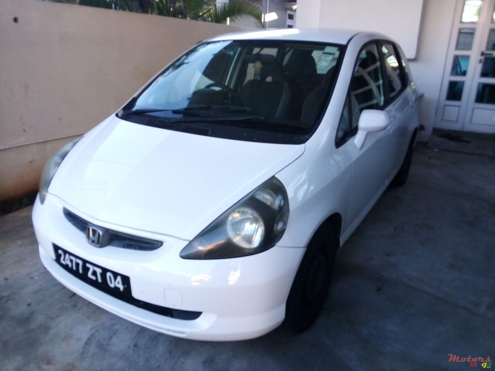 2004' Honda Fit photo #2