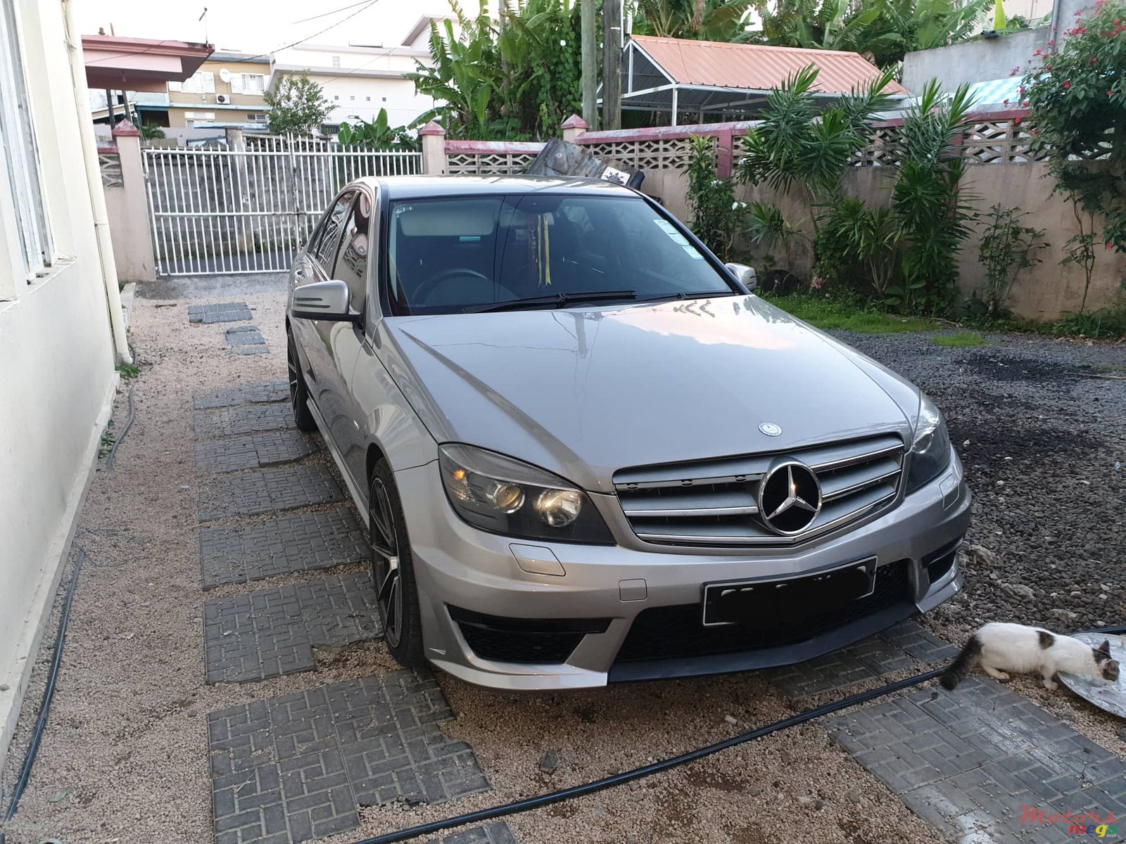2009' Mercedes-Benz C-Class photo #1
